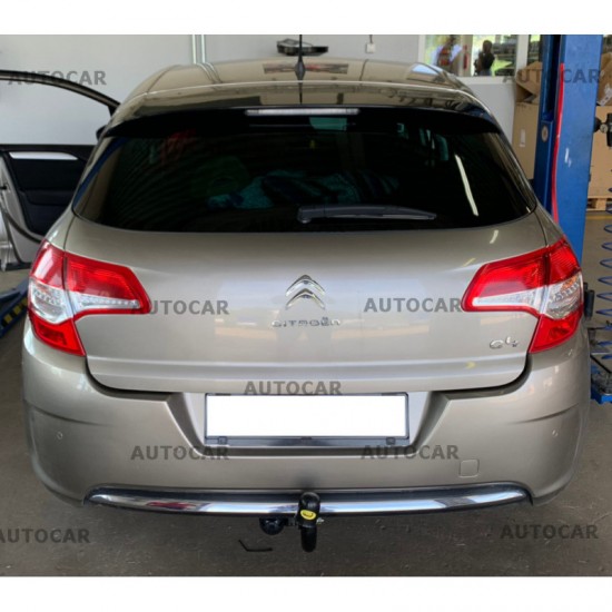 СТАЦИОНАРЕН ТЕГЛИЧ ЗА CITROEN C4 СЛЕД 2010 С БОЛТОВА СИСТЕМА ЗА ОСВОБОЖДАВАНЕ НА КУКАТА.