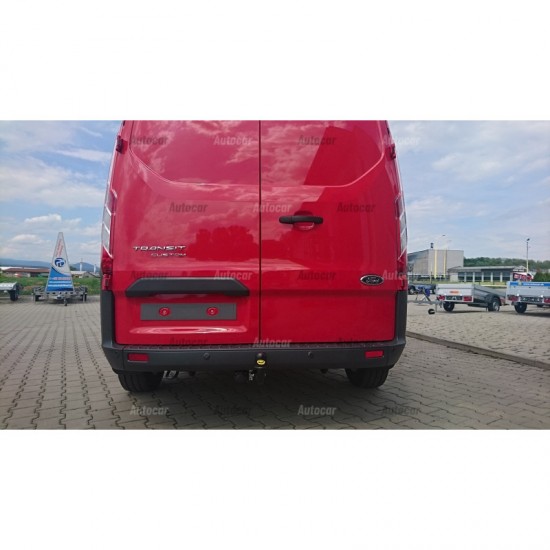 СТАЦИОНАРЕН ТЕГЛИЧ ЗА FORD TRANSIT CUSTOM С БОЛТОВА СИСТЕМА ЗА ОСВОБОЖДАВАНЕ НА КУКАТА.