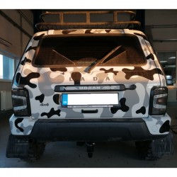 СТАЦИОНАРЕН ТЕГЛИЧ ЗА LADA URBAN  С ВИНТОВА СИСТЕМА ЗА ОСВОБОЖДАВАНЕ НА КУКАТА. СТАЦИОНАРЕН ТЕГЛИЧ ЗА LADA URBAN  С ВИНТОВА СИСТЕМА ЗА ОСВОБОЖДАВАНЕ НА КУКАТА.