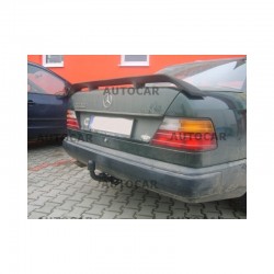 СТАЦИОНАРЕН ТЕГЛИЧ ЗА MERCEDES 124 4 ВРАТИ, КОМБИ С БОЛТОВА СИСТЕМА ЗА ОСВОБОЖДАВАНЕ НА КУКАТА. СТАЦИОНАРЕН ТЕГЛИЧ ЗА MERCEDES 124 4 ВРАТИ, КОМБИ С БОЛТОВА СИСТЕМА ЗА ОСВОБОЖДАВАНЕ НА КУКАТА.