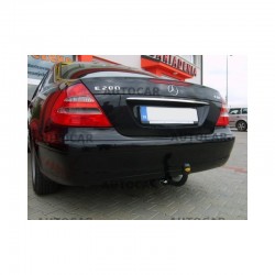 СТАЦИОНАРЕН ТЕГЛИЧ ЗА MERCEDES E-CLASS 4 ВРАТИ С БОЛТОВА СИСТЕМА ЗА ОСВОБОЖДАВАНЕ НА КУКАТА. СТАЦИОНАРЕН ТЕГЛИЧ ЗА MERCEDES E-CLASS 4 ВРАТИ С БОЛТОВА СИСТЕМА ЗА ОСВОБОЖДАВАНЕ НА КУКАТА.