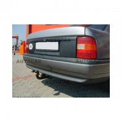 СТАЦИОНАРЕН ТЕГЛИЧ ЗА OPEL VECTRA  4ВРАТИ С ВИНТОВА СИСТЕМА ЗА ОСВОБОЖДАВАНЕ НА КУКАТА.