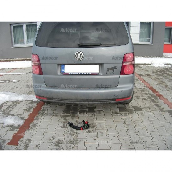 АВТОМАТИЧЕН ВЕРТИКАЛЕН ТЕГЛИЧ ЗА VOLKSWAGEN TOURAN